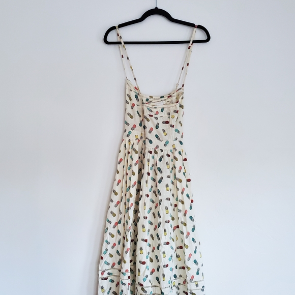 Stylish White Patterned Summer Dress - Picture 3 of 7